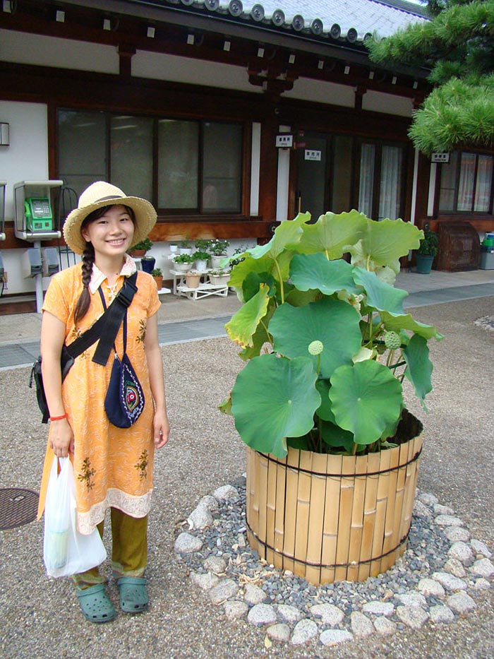 02 Akiyo-san,-a-devotee-from-Osaka-who-helped-as-a-lot-and-organized-the-program-at-her-house