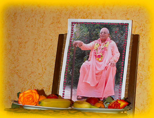 Самый милостливый Гурудев и самый Преданный Ученик своего Шри Гуру Шридхара Махараджа... 
