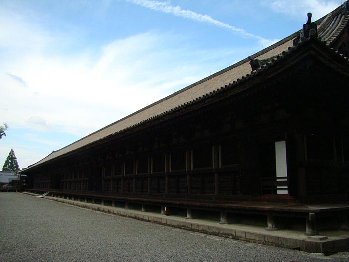 06 Impressive-size-of-the-temple